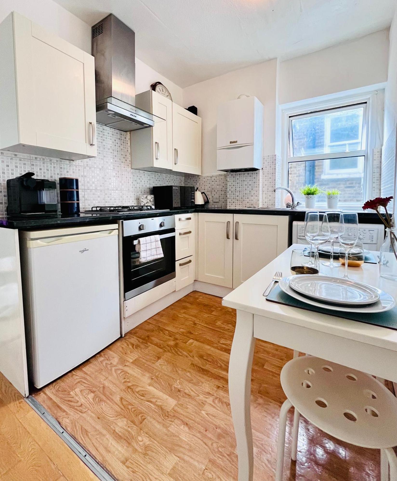 Gorgeous Studio 15 Minutes From Central Apartamento Londres